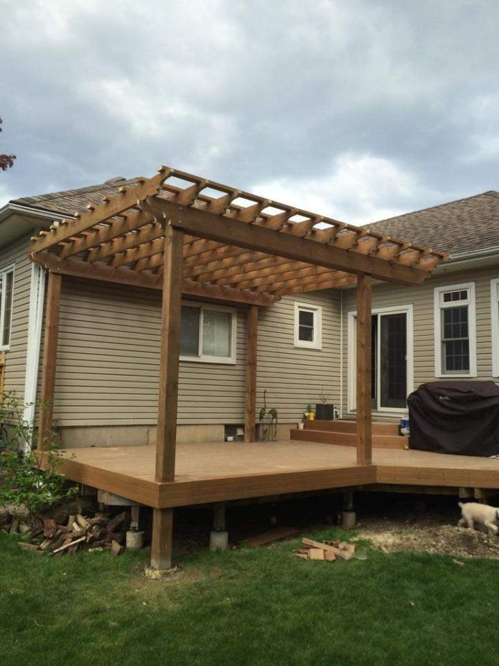 Carpentry deck and pergola